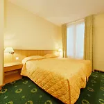 Hotel Bleu De Grenelle - Tour Eiffel 4*