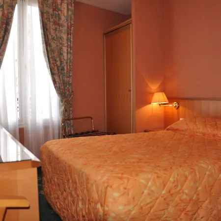 Hotel Bleu De Grenelle - Tour Eiffel 4*