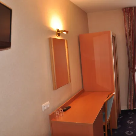 Hotel Bleu De Grenelle - Tour Eiffel