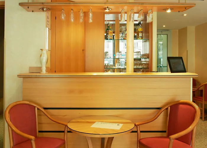 Bleu De Grenelle - Tour Eiffel 4*