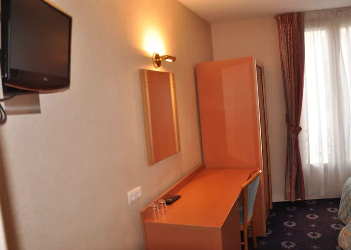 Hotel Bleu De Grenelle - Tour Eiffel