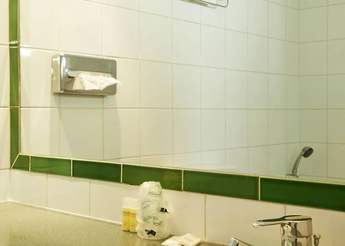 Bleu De Grenelle - Tour Eiffel 4*