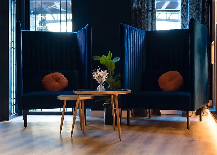 Hotel Bleu De Grenelle - Tour Eiffel 4*