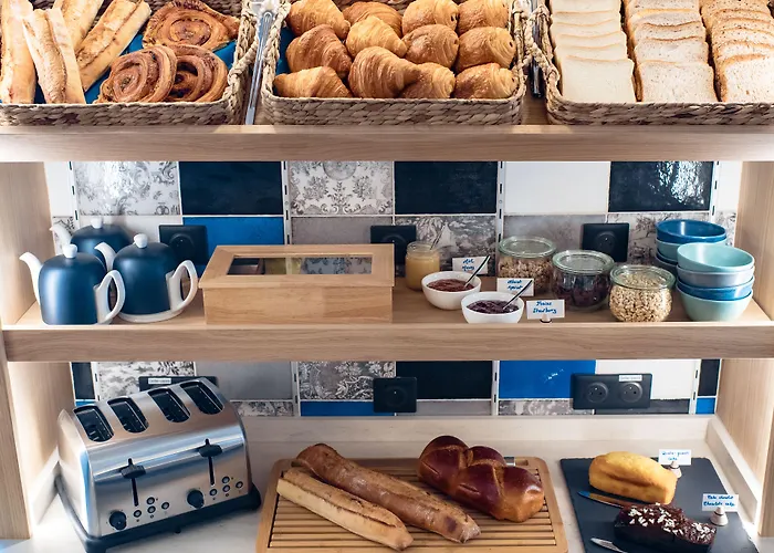 Bleu De Grenelle - Tour Eiffel 4* Vanves